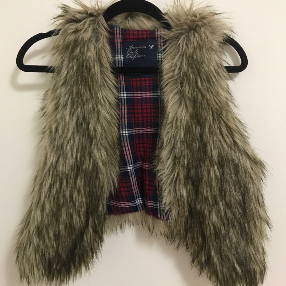 American Eagle faux fur vest